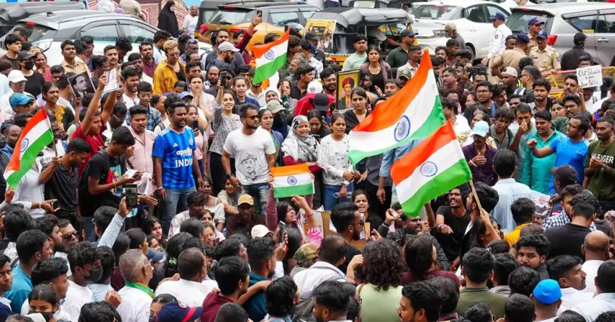 2024ರಲ್ಲಿ ಪ್ರಶ್ನೆಪತ್ರಿಕೆ ಸೋರಿಕೆ ತಡೆ ಕಾಯ್ದೆ ಅಂಗೀಕಾರಕ್ಕೆ ಪಕ್ಷಾತೀತ ಬೆಂಬಲ ವ್ಯಕ್ತವಾಗಿದ್ದು ಹೇಗೆ? 2024ರಲ್ಲಿ ಪ್ರಶ್ನೆಪತ್ರಿಕೆ ಸೋರಿಕೆ ತಡೆ ಕಾಯ್ದೆ ಅಂಗೀಕಾರಕ್ಕೆ ಪಕ್ಷಾತೀತ ಬೆಂಬಲ ವ್ಯಕ್ತವಾಗಿದ್ದು ಹೇಗೆ?