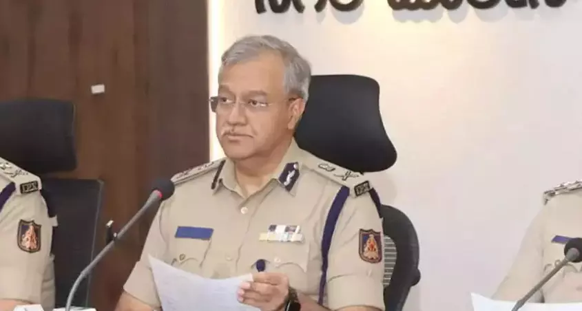 ಬೆಂಗಳೂರಿನಾದ್ಯಂತ ಒಂದೇ ವರ್ಷದಲ್ಲಿ 400ಕೋಟಿ ರೂ. ಮೌಲ್ಯದ ಮಾದಕ ವಸ್ತು ವಶ : ಸೀಮಂತ್ ಕುಮಾರ್ ಸಿಂಗ್ ಬೆಂಗಳೂರಿನಾದ್ಯಂತ ಒಂದೇ ವರ್ಷದಲ್ಲಿ 400ಕೋಟಿ ರೂ. ಮೌಲ್ಯದ ಮಾದಕ ವಸ್ತು ವಶ : ಸೀಮಂತ್ ಕುಮಾರ್ ಸಿಂಗ್