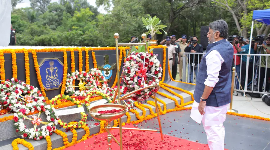 ಯೋಧರ ಕುಟುಂಬಗಳ ಹಿತ ಕಾಯಲು ನಮ್ಮ ಸರಕಾರ ಬದ್ಧ : ಸಿಎಂ ಡಿ.ಕೆ.ಶಿವಕುಮಾರ್ ಯೋಧರ ಕುಟುಂಬಗಳ ಹಿತ ಕಾಯಲು ನಮ್ಮ ಸರಕಾರ ಬದ್ಧ : ಸಿಎಂ ಡಿ.ಕೆ.ಶಿವಕುಮಾರ್
