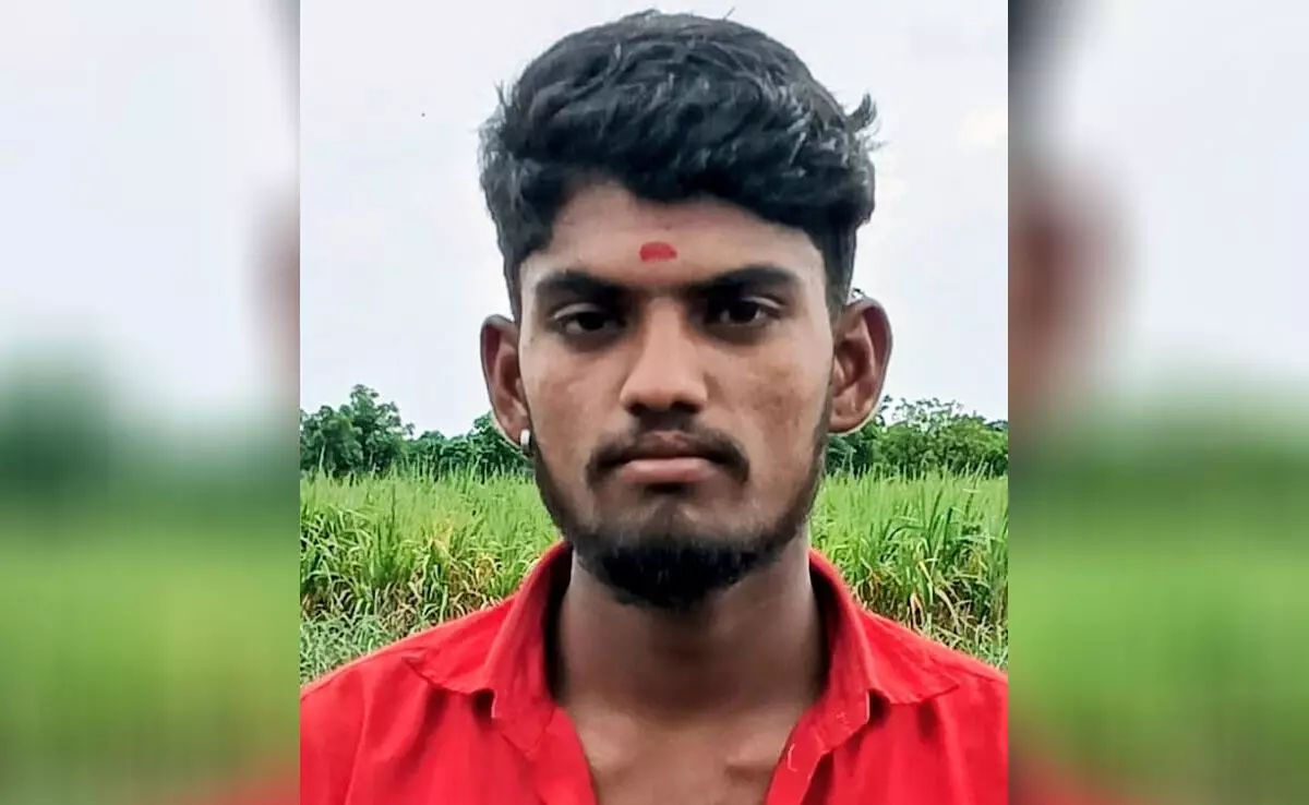 ಕಲಬುರಗಿ | ಸಾಲ ಭಾದೆ ತಾಳಲಾರದೆ ಯುವ ರೈತ ಆತ್ಮಹತ್ಯೆ ಕಲಬುರಗಿ | ಸಾಲ ಭಾದೆ ತಾಳಲಾರದೆ ಯುವ ರೈತ ಆತ್ಮಹತ್ಯೆ