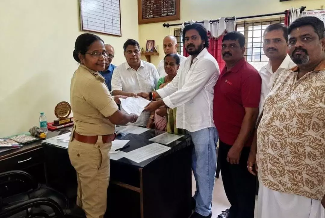ಯಶ್ಪಾಲ್ ಸುವರ್ಣ ವಿರುದ್ಧ ಕುಂದಾಪುರ ಠಾಣೆಗೆ ದೂರು ಯಶ್ಪಾಲ್ ಸುವರ್ಣ ವಿರುದ್ಧ ಕುಂದಾಪುರ ಠಾಣೆಗೆ ದೂರು