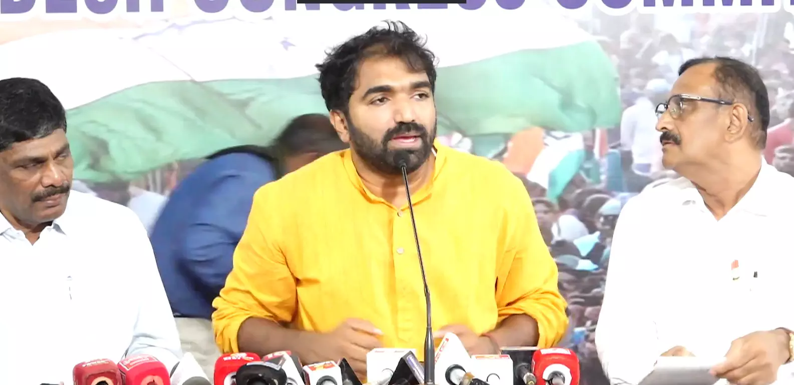 ಆಗಸ್ಟ್ 8 ರಿಂದ 15ರ ವರೆಗೆ ‘ಸಂಘಟನ್ ಸೃಜನ್ ಅಭಿಯಾನ’ : ಚಾಂಡಿ ಉಮ್ಮನ್ ಆಗಸ್ಟ್ 8 ರಿಂದ 15ರ ವರೆಗೆ ‘ಸಂಘಟನ್ ಸೃಜನ್ ಅಭಿಯಾನ’ : ಚಾಂಡಿ ಉಮ್ಮನ್