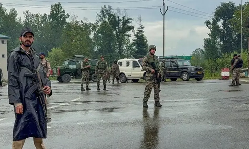 Jammu & Kashmir | ಕುಲ್ಗಾಮ್ ನಲ್ಲಿ ಭಯೋತ್ಪಾದಕರಿಂದ ಗುಂಡಿನ ದಾಳಿ: ವಲಸೆ ಕಾರ್ಮಿಕ ಮೃತ್ಯು, ಮತ್ತೊಬ್ಬರಿಗೆ ಗಾಯ