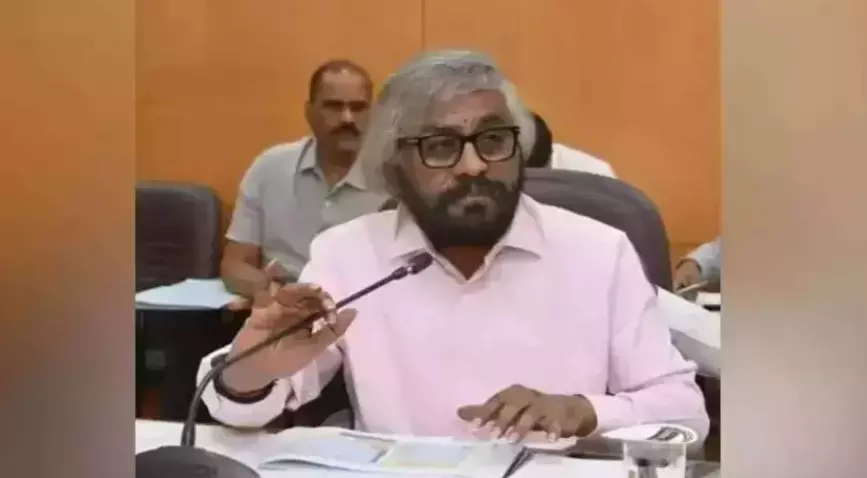 ಗುಳೆ ತಡೆಯಲು ಗ್ರಾಮೀಣ ಜನತೆಗೆ ಉದ್ಯೋಗ ನೀಡಲು ಕ್ರಮ ವಹಿಸಿ : ಸಚಿವ ಈಶ್ವರ್ ಖಂಡ್ರೆ ಗುಳೆ ತಡೆಯಲು ಗ್ರಾಮೀಣ ಜನತೆಗೆ ಉದ್ಯೋಗ ನೀಡಲು ಕ್ರಮ ವಹಿಸಿ : ಸಚಿವ ಈಶ್ವರ್ ಖಂಡ್ರೆ