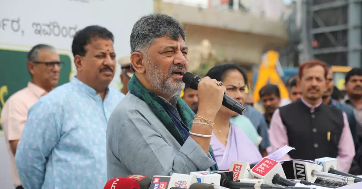 ಸರ್ಕಾರ, ಸೊಸೈಟಿಗಳಿಂದ ಪಡೆದ ನಿವೇಶನದಲ್ಲಿ 5 ವರ್ಷಗಳಲ್ಲಿ ಮನೆ ಕಟ್ಟದಿದ್ದರೆ ನಿವೇಶನ ವಾಪಸ್: ಸಿಎಂ ಡಿ.ಕೆ.ಶಿವಕುಮಾರ್ ಸರ್ಕಾರ, ಸೊಸೈಟಿಗಳಿಂದ ಪಡೆದ ನಿವೇಶನದಲ್ಲಿ 5 ವರ್ಷಗಳಲ್ಲಿ ಮನೆ ಕಟ್ಟದಿದ್ದರೆ ನಿವೇಶನ ವಾಪಸ್: ಸಿಎಂ ಡಿ.ಕೆ.ಶಿವಕುಮಾರ್