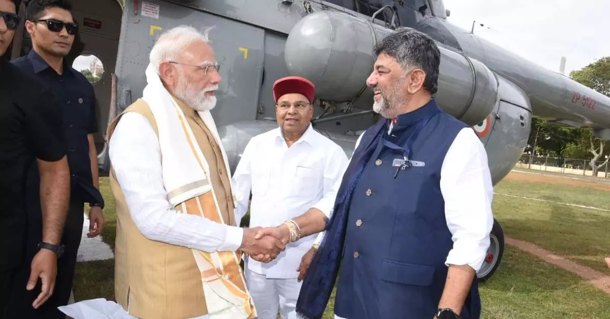 ಮೈಸೂರಿಗೆ ಆಗಮಿಸಿದ ಪ್ರಧಾನಿ ನರೇಂದ್ರ ಮೋದಿ ಮೈಸೂರಿಗೆ ಆಗಮಿಸಿದ ಪ್ರಧಾನಿ ನರೇಂದ್ರ ಮೋದಿ