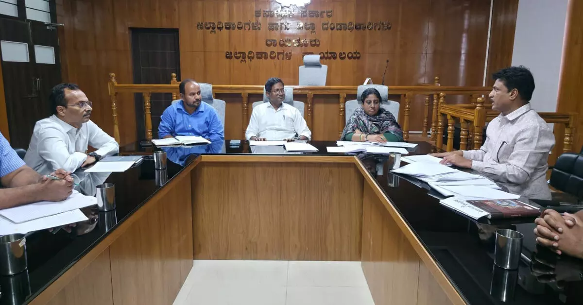 Raichur | ಸೊಳ್ಳೆ ಉತ್ಪತಿ ತಾಣಗಳ ನಿಯಂತ್ರಣಕ್ಕೆ ಸಾರ್ವಜನಿಕರು ಸಹಕರಿಸಿ: ಅಪರ ಜಿಲ್ಲಾಧಿಕಾರಿ ಶಿವಾನಂದ Raichur | ಸೊಳ್ಳೆ ಉತ್ಪತಿ ತಾಣಗಳ ನಿಯಂತ್ರಣಕ್ಕೆ ಸಾರ್ವಜನಿಕರು ಸಹಕರಿಸಿ: ಅಪರ ಜಿಲ್ಲಾಧಿಕಾರಿ ಶಿವಾನಂದ