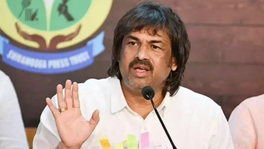 ಡಿಕೆಶಿ ಸಂಪುಟದಲ್ಲಿ ಮಧು ಬಂಗಾರಪ್ಪಗೆ ಸ್ಥಾನ: ಶಿವಮೊಗ್ಗ ನಾಯಕನಿಗೆ ಒಲಿದ ಮಂತ್ರಿ ಗಿರಿ ಡಿಕೆಶಿ ಸಂಪುಟದಲ್ಲಿ ಮಧು ಬಂಗಾರಪ್ಪಗೆ ಸ್ಥಾನ: ಶಿವಮೊಗ್ಗ ನಾಯಕನಿಗೆ ಒಲಿದ ಮಂತ್ರಿ ಗಿರಿ