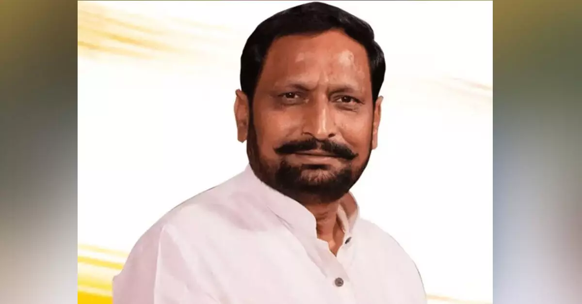 ಸಚಿವ ಸಂಪುಟ ವಿಸ್ತರಣೆ : ಬೆಳಗಾವಿಯ ಲಕ್ಷ್ಮಣ ಸವದಿಗೆ ಒಲಿದ ಸಚಿವ ಸ್ಥಾನ ಸಚಿವ ಸಂಪುಟ ವಿಸ್ತರಣೆ : ಬೆಳಗಾವಿಯ ಲಕ್ಷ್ಮಣ ಸವದಿಗೆ ಒಲಿದ ಸಚಿವ ಸ್ಥಾನ
