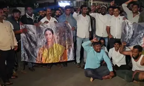 ತಪ್ಪಿದ ಸಚಿವ ಸ್ಥಾನ: ಶಾಸಕರ ಬೆಂಬಲಿಗರ ಆಕ್ರೋಶ
