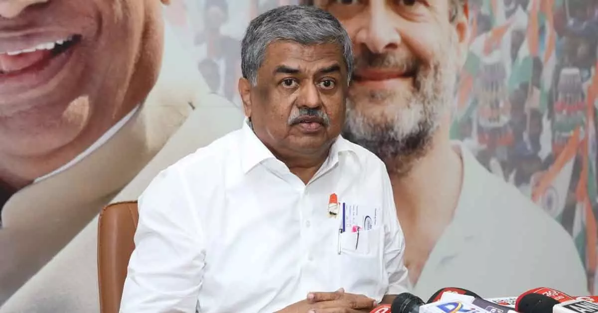 ಬಿಜೆಪಿ ನಾಯಕರು ಮೊದಲು ಸಂವಿಧಾನವನ್ನು ಓದಲಿ; ನಂತರ ಕಾಂಗ್ರೆಸ್ ಪಕ್ಷದ ಲೆಟರ್ಹೆಡ್ ಓದಲಿ: ಬಿ.ಕೆ ಹರಿಪ್ರಸಾದ್ ಬಿಜೆಪಿ ನಾಯಕರು ಮೊದಲು ಸಂವಿಧಾನವನ್ನು ಓದಲಿ; ನಂತರ ಕಾಂಗ್ರೆಸ್ ಪಕ್ಷದ ಲೆಟರ್ಹೆಡ್ ಓದಲಿ: ಬಿ.ಕೆ ಹರಿಪ್ರಸಾದ್