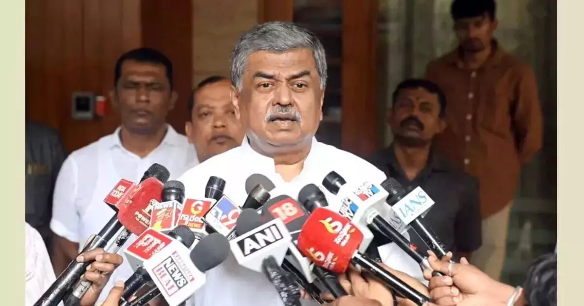 ಸಚಿವ ಸಂಪುಟ ವಿಸ್ತರಣೆ | ಶೋಷಿತ ಸಮುದಾಯಗಳಿಗೆ ದೊಡ್ಡ ಪ್ರಮಾಣದಲ್ಲಿ ಅವಕಾಶ ನೀಡಲಾಗಿದೆ : ಬಿ.ಕೆ.ಹರಿಪ್ರಸಾದ್ ಸಚಿವ ಸಂಪುಟ ವಿಸ್ತರಣೆ | ಶೋಷಿತ ಸಮುದಾಯಗಳಿಗೆ ದೊಡ್ಡ ಪ್ರಮಾಣದಲ್ಲಿ ಅವಕಾಶ ನೀಡಲಾಗಿದೆ : ಬಿ.ಕೆ.ಹರಿಪ್ರಸಾದ್