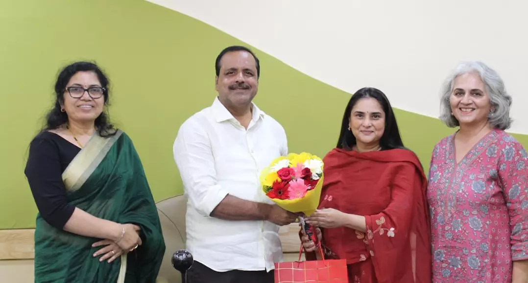 ಮಹಿಳೆಯರಿಗಾಗಿ ಶೀಘ್ರದಲ್ಲಿ ‘ಋತುತಾರೆ’ ಯೋಜನೆ : ಆರೋಗ್ಯ ಸಚಿವ ಯು.ಟಿ.ಖಾದರ್ ಮಹಿಳೆಯರಿಗಾಗಿ ಶೀಘ್ರದಲ್ಲಿ ‘ಋತುತಾರೆ’ ಯೋಜನೆ : ಆರೋಗ್ಯ ಸಚಿವ ಯು.ಟಿ.ಖಾದರ್