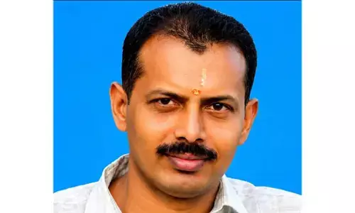 ಕಾಸರಗೋಡು: ಕೆಎಸ್ಸಾರ್ಟಿಸಿ ಬಸ್ ಕಂಡಕ್ಟರ್  ಆತ್ಮಹತ್ಯೆ