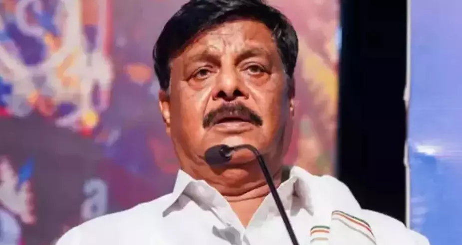 ರಾಜೀನಾಮೆ ಕೊಡುತ್ತೇವೆ ಎನ್ನುವುದು ಸರಿಯಲ್ಲ: ಡಾ.ಎಚ್.ಸಿ.ಮಹದೇಪ್ಪ ರಾಜೀನಾಮೆ ಕೊಡುತ್ತೇವೆ ಎನ್ನುವುದು ಸರಿಯಲ್ಲ: ಡಾ.ಎಚ್.ಸಿ.ಮಹದೇಪ್ಪ