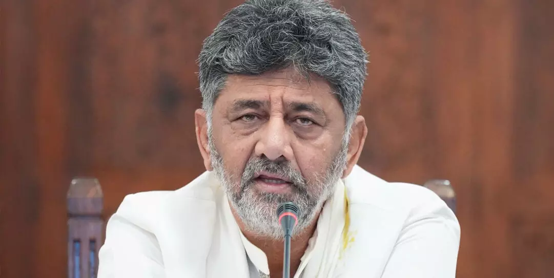 ಸಿಎಂ ಎಚ್ಚರಿಕೆಯನ್ನು ಲೆಕ್ಕಿಸದೆ ಅತೃಪ್ತ ಶಾಸಕರ ಬಂಡಾಯ; ನಾಳೆ ಪ್ರತ್ಯೇಕ ಸಭೆ ಸಾಧ್ಯತೆ ಸಿಎಂ ಎಚ್ಚರಿಕೆಯನ್ನು ಲೆಕ್ಕಿಸದೆ ಅತೃಪ್ತ ಶಾಸಕರ ಬಂಡಾಯ; ನಾಳೆ ಪ್ರತ್ಯೇಕ ಸಭೆ ಸಾಧ್ಯತೆ