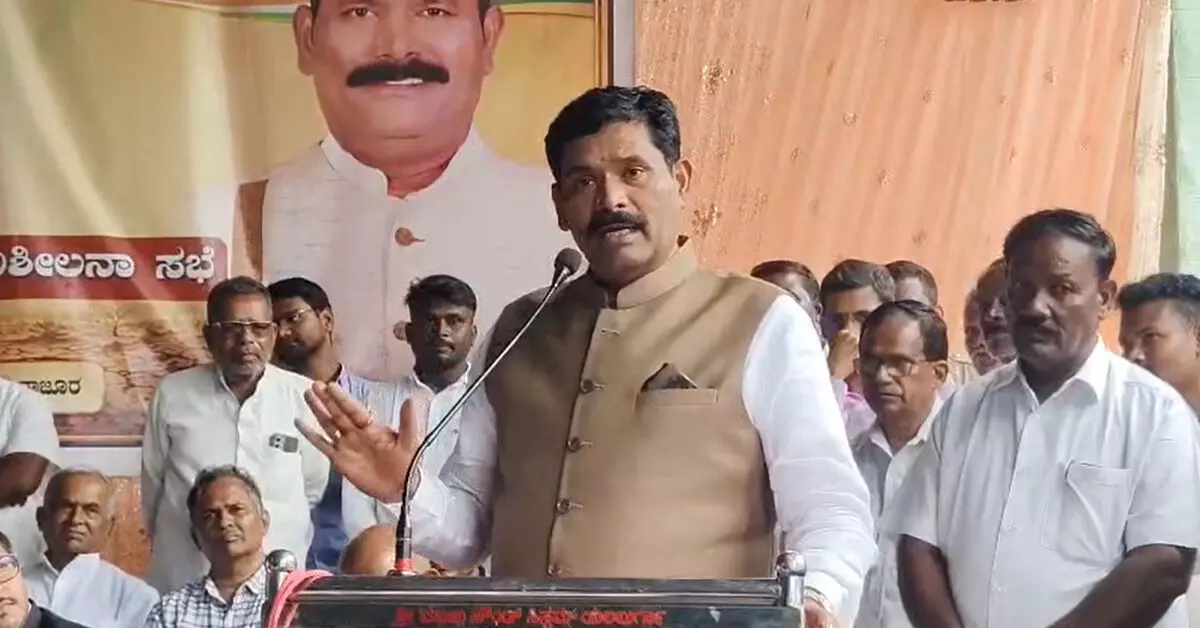 ಕೊಪ್ಪಳ ಜಿಲ್ಲೆ ಬರ ಘೋಷಣೆ ಬಗ್ಗೆ ಕ್ಯಾಬಿನೆಟ್ ನಲ್ಲಿ ಚರ್ಚೆ : ಸಚಿವ ಶಿವರಾಜ್ ತಂಗಡಗಿ ಕೊಪ್ಪಳ ಜಿಲ್ಲೆ ಬರ ಘೋಷಣೆ ಬಗ್ಗೆ ಕ್ಯಾಬಿನೆಟ್ ನಲ್ಲಿ ಚರ್ಚೆ : ಸಚಿವ ಶಿವರಾಜ್ ತಂಗಡಗಿ