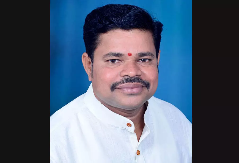 ಪಶ್ಚಿಮ ಘಟ್ಟ ಕುರಿತ ಕೇಂದ್ರ ಸರ್ಕಾರದ ಕರಡು ಅಧಿಸೂಚನೆಯಿಂದ ಜನರ ಬದುಕು ದುಸ್ತರ: ಶ್ರೀಧರ ಗೌಡ ಈದು ಟೀಕೆ ಪಶ್ಚಿಮ ಘಟ್ಟ ಕುರಿತ ಕೇಂದ್ರ ಸರ್ಕಾರದ ಕರಡು ಅಧಿಸೂಚನೆಯಿಂದ ಜನರ ಬದುಕು ದುಸ್ತರ: ಶ್ರೀಧರ ಗೌಡ ಈದು ಟೀಕೆ
