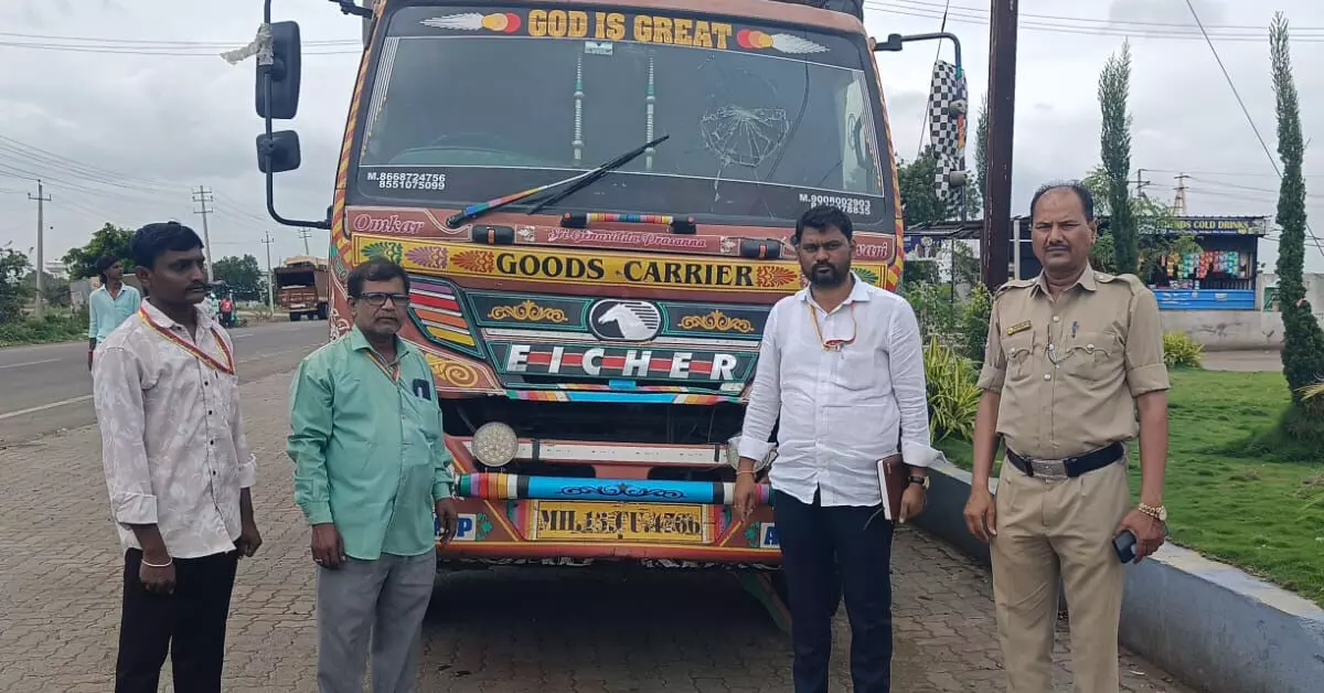Afzalpur | 140 ಕ್ವಿಂಟಲ್ ಪಡಿತರ ಅಕ್ಕಿ ಜಪ್ತಿ : 4.76 ಲಕ್ಷ ರೂ. ಮೌಲ್ಯದ ಅಕ್ಕಿ ವಶ, ಪ್ರಕರಣ ದಾಖಲು Afzalpur | 140 ಕ್ವಿಂಟಲ್ ಪಡಿತರ ಅಕ್ಕಿ ಜಪ್ತಿ : 4.76 ಲಕ್ಷ ರೂ. ಮೌಲ್ಯದ ಅಕ್ಕಿ ವಶ, ಪ್ರಕರಣ ದಾಖಲು