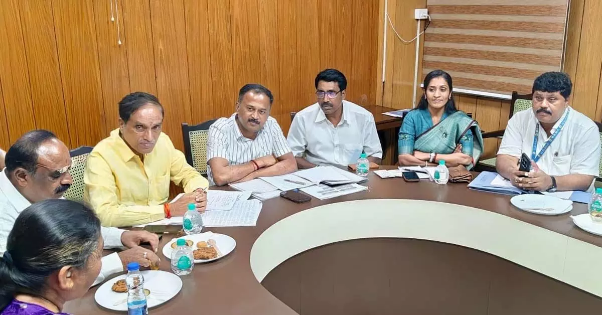 ಗೃಹಲಕ್ಷ್ಮಿ ಯೋಜನೆಗೆ 2,443 ಕೋಟಿ ರೂ.ಹಣ ಬಿಡುಗಡೆ: ದಿನೇಶ್ ಗೂಳಿಗೌಡ ಗೃಹಲಕ್ಷ್ಮಿ ಯೋಜನೆಗೆ 2,443 ಕೋಟಿ ರೂ.ಹಣ ಬಿಡುಗಡೆ: ದಿನೇಶ್ ಗೂಳಿಗೌಡ