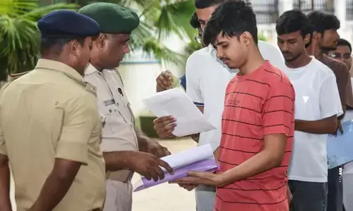 NEET UG ಪ್ರಶ್ನೆಪತ್ರಿಕೆ ಸೋರಿಕೆ ಪ್ರಕರಣ | ಟೆಲಿಗ್ರಾಮ್, ವೆರ್ನಾ ಕಾರು, ಕೇರಳ ಹಾಸ್ಟೆಲ್ ನೀಡಿದ ಸುಳಿವು; 13 ಮಂದಿಯ ವಿರುದ್ಧ CBI ಆರೋಪಪಟ್ಟಿ