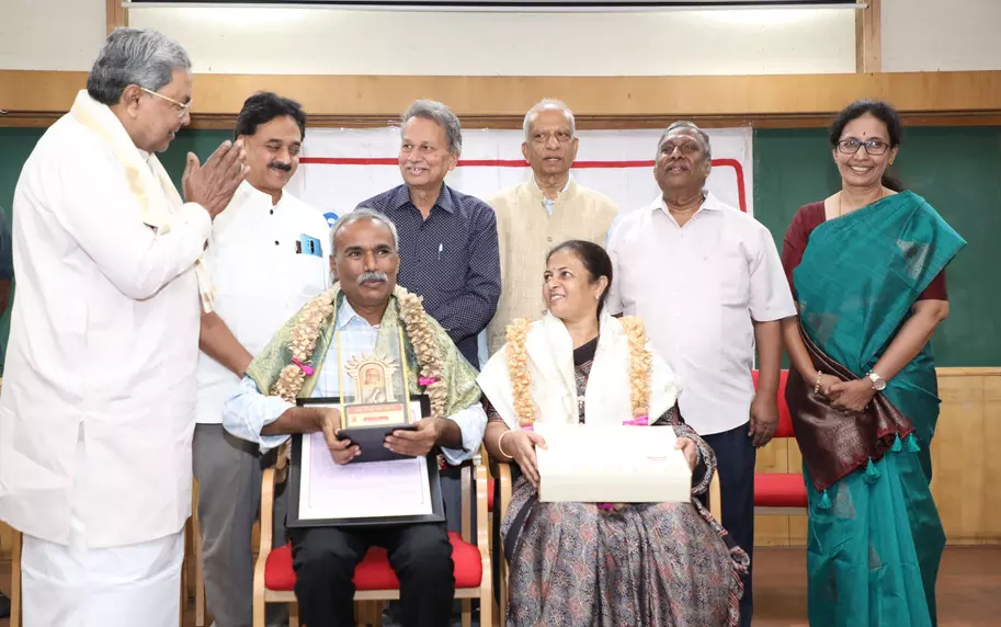 ಪತ್ರಿಕೋದ್ಯಮ ಪ್ರಜಾಪ್ರಭುತ್ವದ ಜೀವಾಳ : ಸಿದ್ದರಾಮಯ್ಯ ಪತ್ರಿಕೋದ್ಯಮ ಪ್ರಜಾಪ್ರಭುತ್ವದ ಜೀವಾಳ : ಸಿದ್ದರಾಮಯ್ಯ