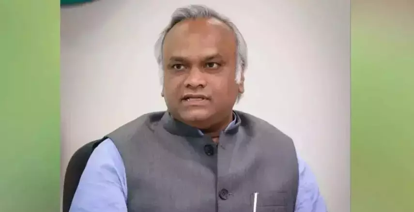 ಶೀಘ್ರದಲ್ಲೇ ಕಾನೂನಿನ ಚೌಕಟ್ಟಿನೊಳಗೆ RSS : ಗೃಹ ಸಚಿವ ಪ್ರಿಯಾಂಕ್ ಖರ್ಗೆ ಶೀಘ್ರದಲ್ಲೇ ಕಾನೂನಿನ ಚೌಕಟ್ಟಿನೊಳಗೆ RSS : ಗೃಹ ಸಚಿವ ಪ್ರಿಯಾಂಕ್ ಖರ್ಗೆ