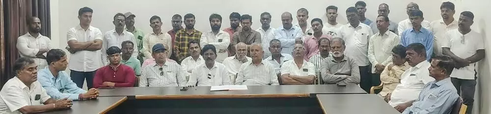 ಮಂಕಾಳ ವೈದ್ಯರಿಗೆ ಸೂಕ್ತ ಸ್ಥಾನ ನೀಡದಿದ್ದರೆ ‘ತಕ್ಕ ಉತ್ತರ’: ಮೀನುಗಾರರ ಎಚ್ಚರಿಕೆ ಮಂಕಾಳ ವೈದ್ಯರಿಗೆ ಸೂಕ್ತ ಸ್ಥಾನ ನೀಡದಿದ್ದರೆ ‘ತಕ್ಕ ಉತ್ತರ’: ಮೀನುಗಾರರ ಎಚ್ಚರಿಕೆ