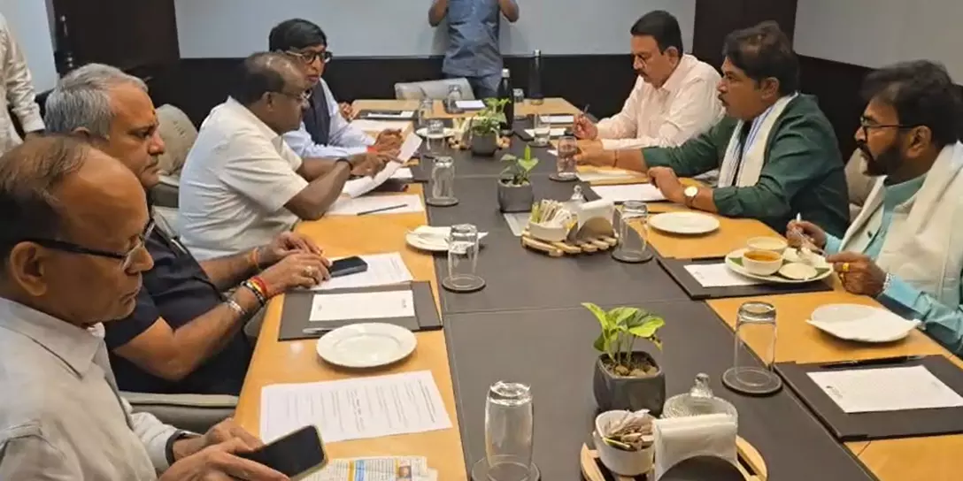 ಬಿಡದಿ ಟೌನ್ಶಿಪ್ ವಿರೋಧಿಸಿ ನಾಳೆ(ಆ.9) ಜೆಡಿಎಸ್ ಪಾದಯಾತ್ರೆ ಬಿಡದಿ ಟೌನ್ಶಿಪ್ ವಿರೋಧಿಸಿ ನಾಳೆ(ಆ.9) ಜೆಡಿಎಸ್ ಪಾದಯಾತ್ರೆ