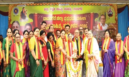 ಲೇಖನಿಗಳು ಅನಿಷ್ಟಗಳ ವಿರುದ್ಧ ಕ್ರಾಂತಿಯ ಶಕ್ತಿಯಾಗಲಿ : ಸಾಹಿತಿಗಳಿಗೆ ನಾಗಲಕ್ಷ್ಮೀ ಚೌಧರಿ ಕರೆ