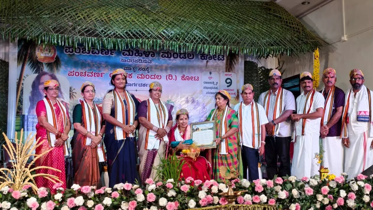 ನೆಲಮೂಲದ ಭಾಷೆಯನ್ನು ಹೃದಯದ ಭಾಷೆಯನ್ನಾಗಿಸಿ: ಮನು ಹಂದಾಡಿ ನೆಲಮೂಲದ ಭಾಷೆಯನ್ನು ಹೃದಯದ ಭಾಷೆಯನ್ನಾಗಿಸಿ: ಮನು ಹಂದಾಡಿ