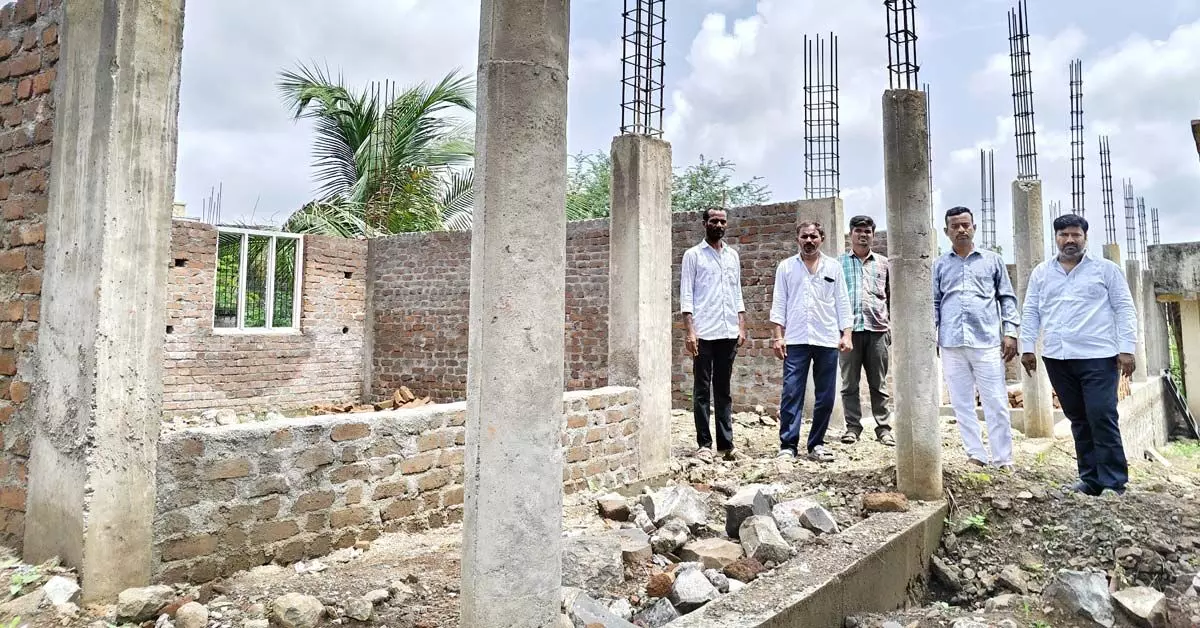 ಬೈರಾಮಡಗಿ ಶಾಲಾ ಕಟ್ಟಡ ಕಾಮಗಾರಿಯಲ್ಲಿ ಅವ್ಯವಹಾರ ಆರೋಪ: ತನಿಖೆಗೆ ಸುರೇಶ ಅವಟೆ ಆಗ್ರಹ ಬೈರಾಮಡಗಿ ಶಾಲಾ ಕಟ್ಟಡ ಕಾಮಗಾರಿಯಲ್ಲಿ ಅವ್ಯವಹಾರ ಆರೋಪ: ತನಿಖೆಗೆ ಸುರೇಶ ಅವಟೆ ಆಗ್ರಹ