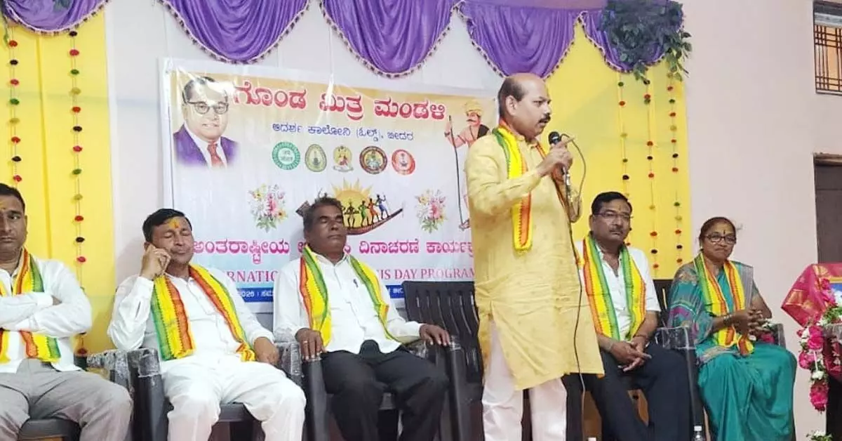 ಗೊಂಡ, ಟೋಕರೆ ಕೋಳಿ ಸಮುದಾಯ ಈ ನೆಲದ ಮೂಲ ಆದಿವಾಸಿಗಳು: ಮಾಳಪ್ಪ ಅಡಸಾರೆ ಗೊಂಡ, ಟೋಕರೆ ಕೋಳಿ ಸಮುದಾಯ ಈ ನೆಲದ ಮೂಲ ಆದಿವಾಸಿಗಳು: ಮಾಳಪ್ಪ ಅಡಸಾರೆ