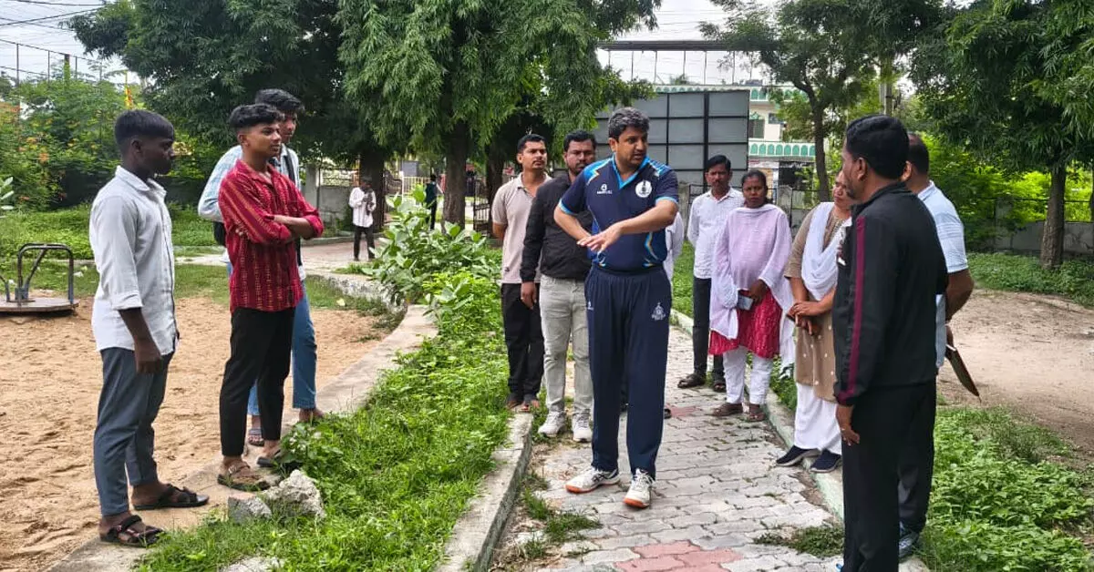 ಯಾದಗಿರಿ ನಗರದ ರಸ್ತೆ, ಪಾದಚಾರಿ ಮಾರ್ಗ ಪರಿಶೀಲಿಸಿದ ಡಿಸಿ ರಾಹುಲ್ ಪಾಂಡ್ವೆ ಯಾದಗಿರಿ ನಗರದ ರಸ್ತೆ, ಪಾದಚಾರಿ ಮಾರ್ಗ ಪರಿಶೀಲಿಸಿದ ಡಿಸಿ ರಾಹುಲ್ ಪಾಂಡ್ವೆ