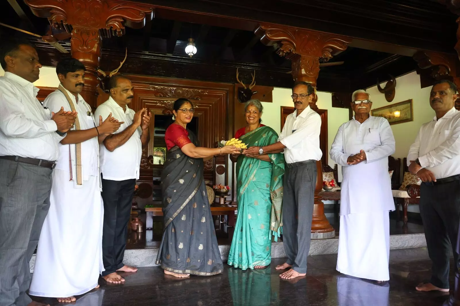 ಅಲ್ತಾರು: ವಿಶ್ವ ಕುಂದಾಪ್ರ ಕನ್ನಡ ದಿನಾಚರಣೆಗೆ ಚಾಲನೆ ಅಲ್ತಾರು: ವಿಶ್ವ ಕುಂದಾಪ್ರ ಕನ್ನಡ ದಿನಾಚರಣೆಗೆ ಚಾಲನೆ