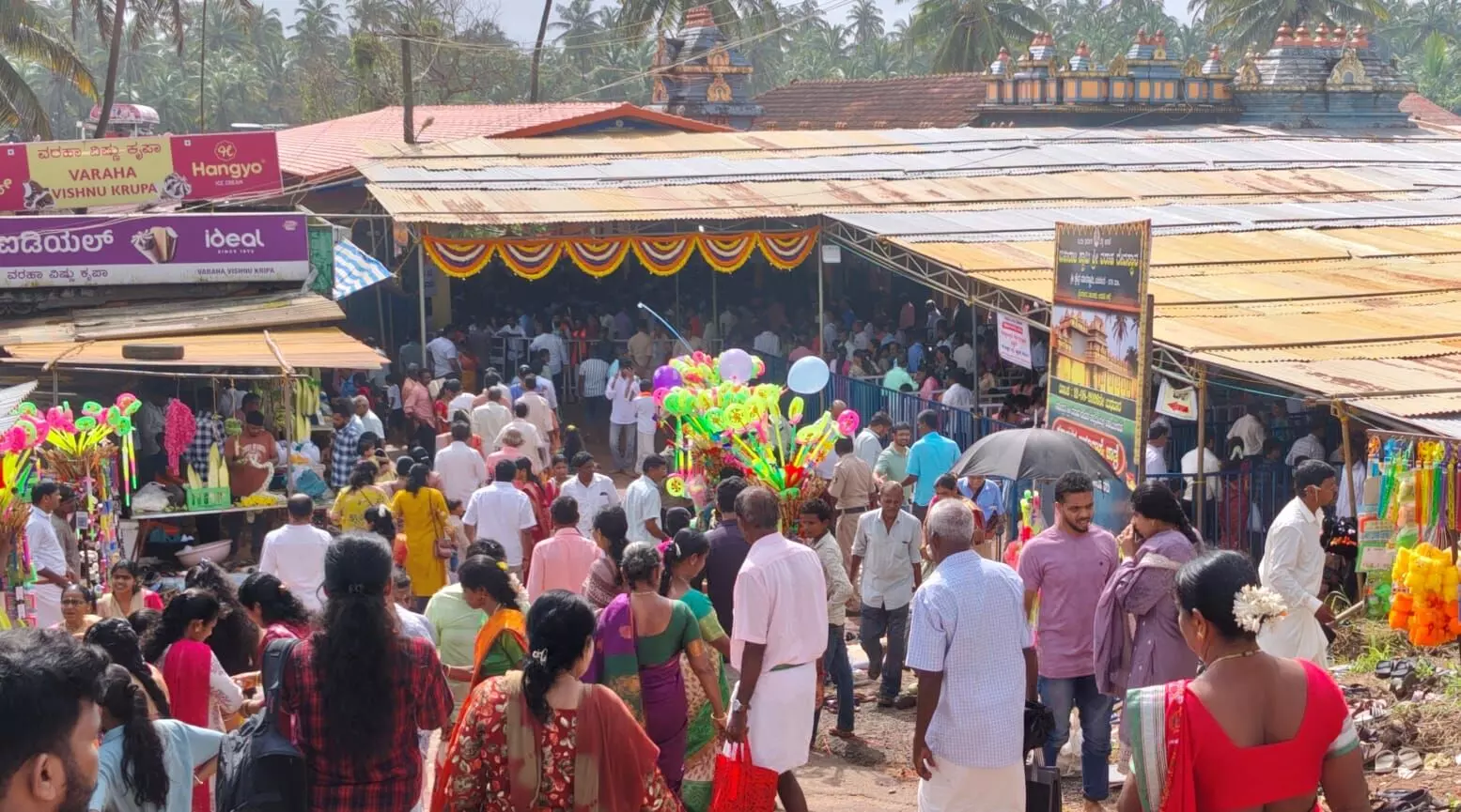 ಮರವಂತೆ: ಕರ್ಕಾಟಕ ಅಮಾವಾಸ್ಯೆ ಜಾತ್ರೆ ಮರವಂತೆ: ಕರ್ಕಾಟಕ ಅಮಾವಾಸ್ಯೆ ಜಾತ್ರೆ