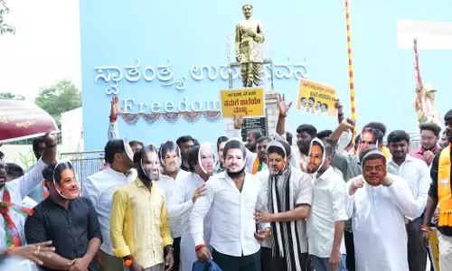 ಬೆಂಗಳೂರು: ಫ್ರೀಡಂ ಪಾರ್ಕ್ ನಲ್ಲಿ ಯುವ ಮೋರ್ಚಾದಿಂದ ಪ್ರತಿಭಟನೆ