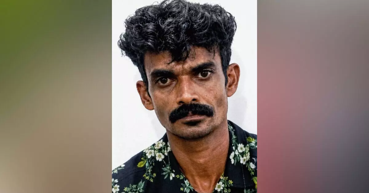 Kasaragod | ರೈಲಿನಲ್ಲಿ ಬಾಂಬ್ ಇಟ್ಟಿರುವುದಾಗಿ ಬೆದರಿಕೆ ಕರೆ: ಯುವಕನ ಬಂಧನ Kasaragod | ರೈಲಿನಲ್ಲಿ ಬಾಂಬ್ ಇಟ್ಟಿರುವುದಾಗಿ ಬೆದರಿಕೆ ಕರೆ: ಯುವಕನ ಬಂಧನ