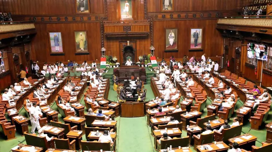 Monsoon session | ನೂತನ ಸಚಿವರನ್ನು ಸದನಕ್ಕೆ ಪರಿಚಯಿಸುವ ವಿಚಾರಕ್ಕೆ ಚರ್ಚೆ Monsoon session | ನೂತನ ಸಚಿವರನ್ನು ಸದನಕ್ಕೆ ಪರಿಚಯಿಸುವ ವಿಚಾರಕ್ಕೆ ಚರ್ಚೆ