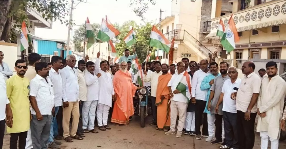 ಚಿತ್ತಾಪುರ | ಬಿಜೆಪಿ ಯುವ ಮೋರ್ಚಾದಿಂದ ತಿರಂಗಾ ಯಾತ್ರೆಯ ಪ್ರಯುಕ್ತ ಬೈಕ್ ಕ್ಯಾಲಿ ಚಿತ್ತಾಪುರ | ಬಿಜೆಪಿ ಯುವ ಮೋರ್ಚಾದಿಂದ ತಿರಂಗಾ ಯಾತ್ರೆಯ ಪ್ರಯುಕ್ತ ಬೈಕ್ ಕ್ಯಾಲಿ