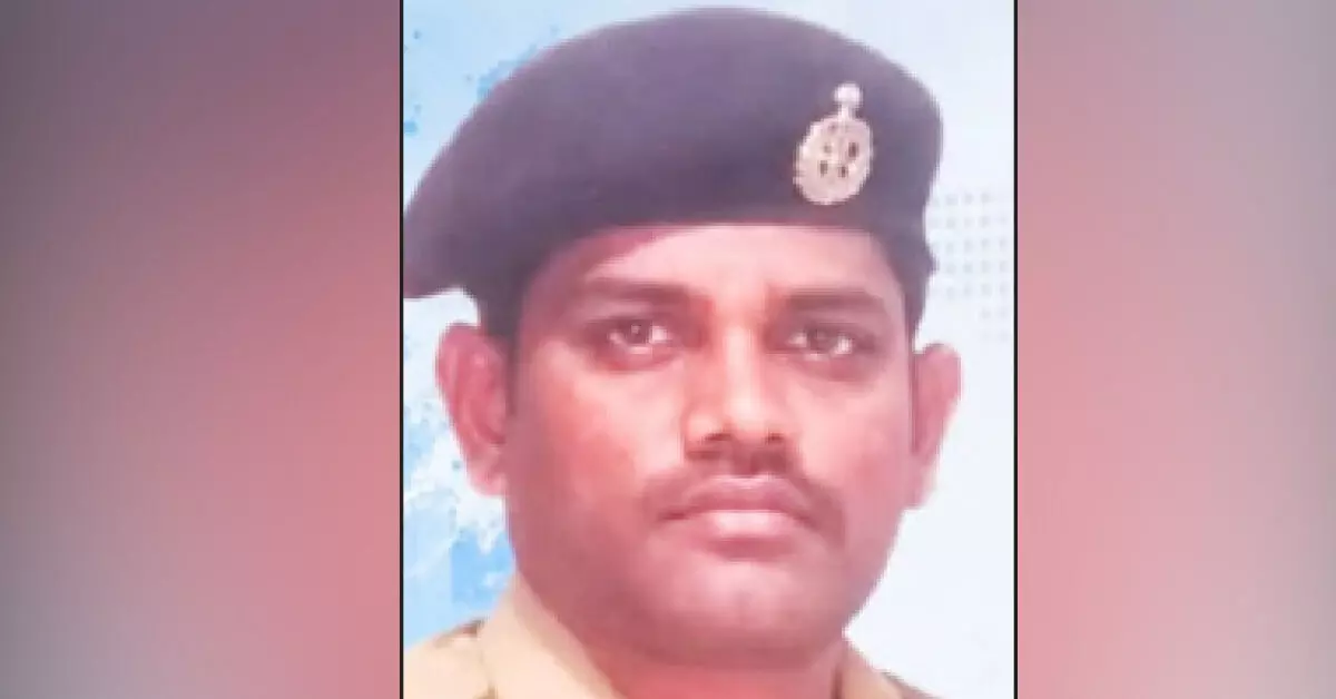 ಹಳೇಬೀಡು ಪಿಎಸ್ಐ ಲೋಕಾಯುಕ್ತ ಬಲೆಗೆ ಹಳೇಬೀಡು ಪಿಎಸ್ಐ ಲೋಕಾಯುಕ್ತ ಬಲೆಗೆ