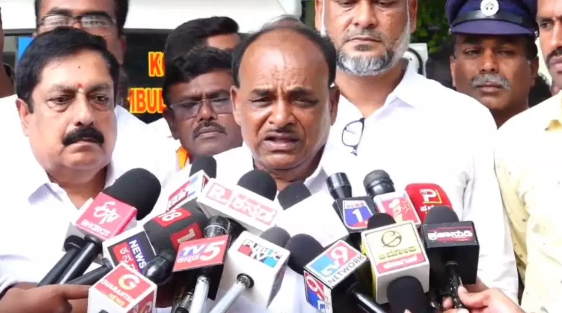 ಹನೂರು ಶೂಟೌಟ್ ಪ್ರಕರಣ | ಅರಣ್ಯ ಇಲಾಖೆಯಿಂದ ದೊಡ್ಡ ತಪ್ಪಾಗಿದೆ : ಸಚಿವ ಪುಟ್ಟರಂಗಶೆಟ್ಟಿ ಹನೂರು ಶೂಟೌಟ್ ಪ್ರಕರಣ | ಅರಣ್ಯ ಇಲಾಖೆಯಿಂದ ದೊಡ್ಡ ತಪ್ಪಾಗಿದೆ : ಸಚಿವ ಪುಟ್ಟರಂಗಶೆಟ್ಟಿ