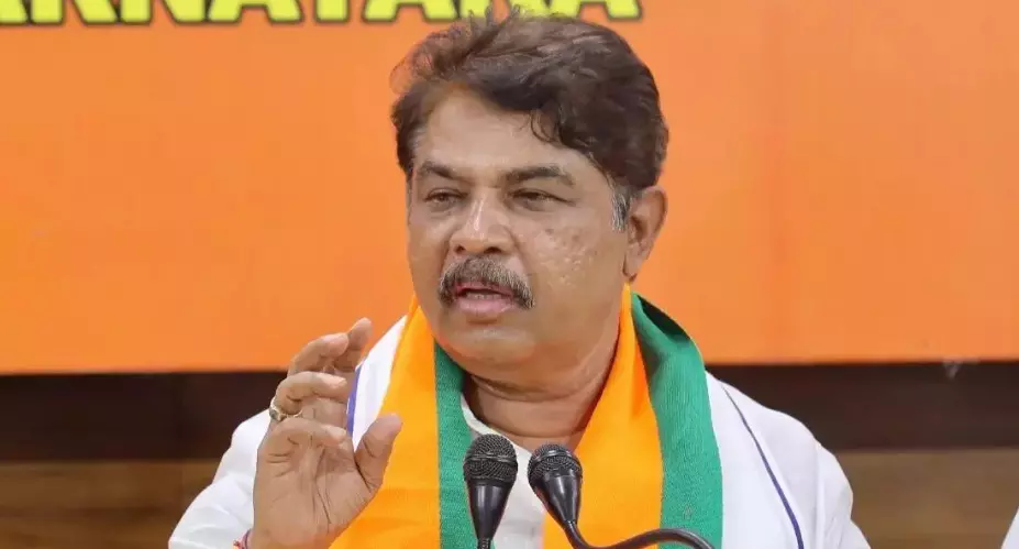 ಹನೂರು ಶೂಟೌಟ್ ಪ್ರಕರಣ | ನ್ಯಾಯಾಂಗ ತನಿಖೆ ಆದರೆ ಮಾತ್ರ ಸತ್ಯ ತಿಳಿಯಲಿದೆ : ಆರ್.ಅಶೋಕ್ ಹನೂರು ಶೂಟೌಟ್ ಪ್ರಕರಣ | ನ್ಯಾಯಾಂಗ ತನಿಖೆ ಆದರೆ ಮಾತ್ರ ಸತ್ಯ ತಿಳಿಯಲಿದೆ : ಆರ್.ಅಶೋಕ್