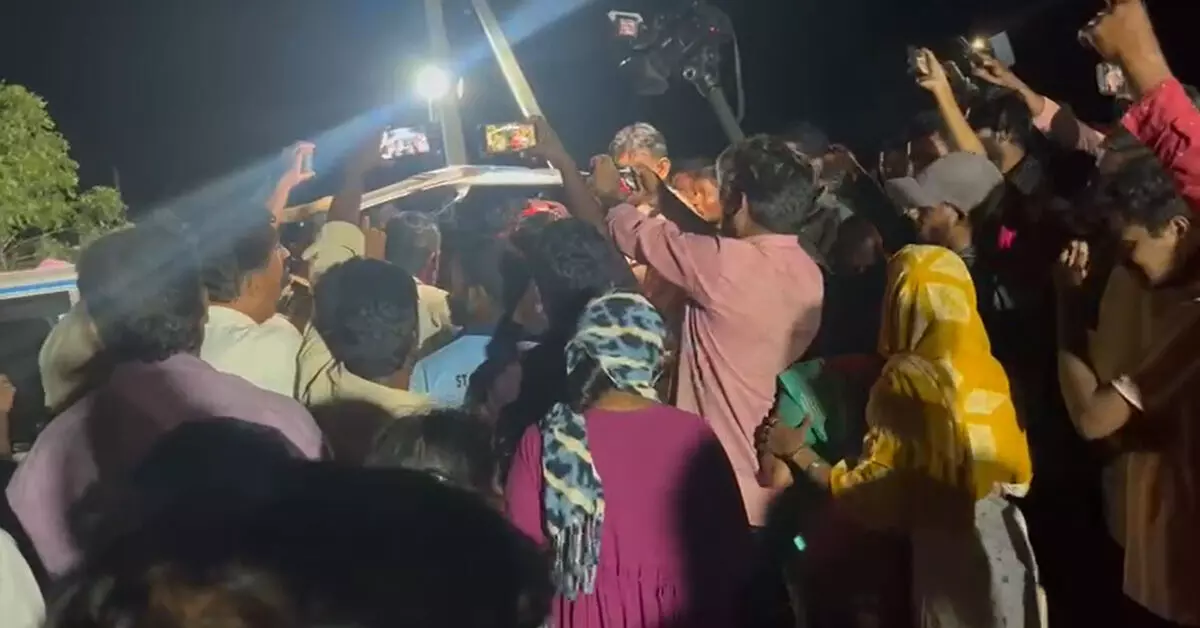 ಹನೂರು ಶೂಟೌಟ್ ಪ್ರಕರಣ : ಮೃತದೇಹಗಳು ಸ್ವಗ್ರಾಮಕ್ಕೆ ಹನೂರು ಶೂಟೌಟ್ ಪ್ರಕರಣ : ಮೃತದೇಹಗಳು ಸ್ವಗ್ರಾಮಕ್ಕೆ