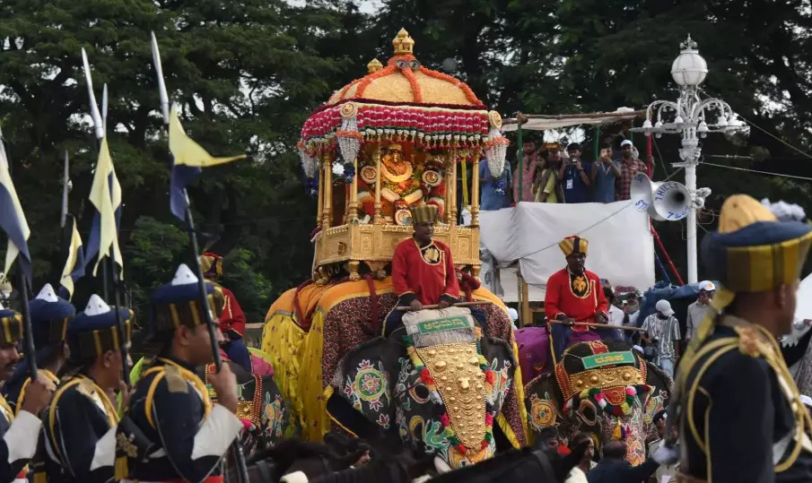 ʼದಸರಾʼ ಆನೆಗಳ ಪಟ್ಟಿ ಬಿಡುಗಡೆ : 12 ಆನೆಗಳಿಗಷ್ಟೇ ಅವಕಾಶ ʼದಸರಾʼ ಆನೆಗಳ ಪಟ್ಟಿ ಬಿಡುಗಡೆ : 12 ಆನೆಗಳಿಗಷ್ಟೇ ಅವಕಾಶ