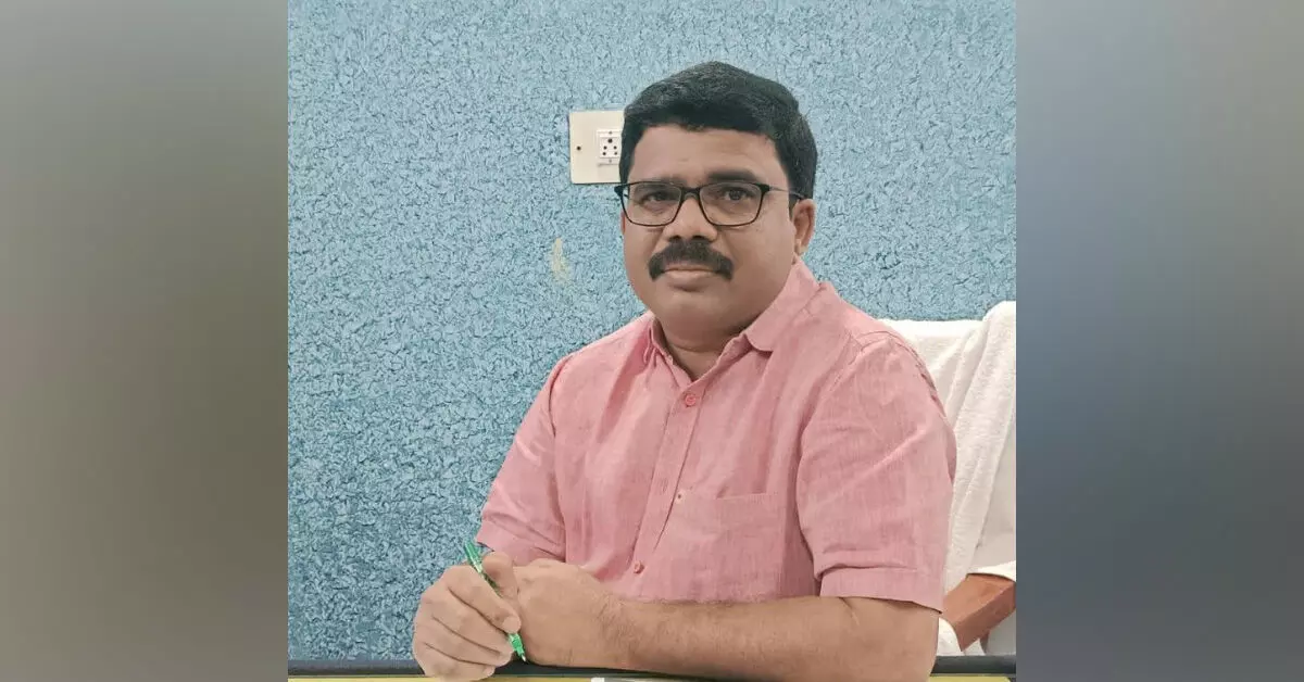 Ballari | ಯುವಕರಲ್ಲಿ ನಾಯಕತ್ವ ಬೆಳೆಸಲು ‘ಭಾರತ್ ಜೋಡೋ ಯುವ ಸಂಘ’ಗಳ ರಚನೆ : ಮಡಗಿನ ಬಸಪ್ಪ Ballari | ಯುವಕರಲ್ಲಿ ನಾಯಕತ್ವ ಬೆಳೆಸಲು ‘ಭಾರತ್ ಜೋಡೋ ಯುವ ಸಂಘ’ಗಳ ರಚನೆ : ಮಡಗಿನ ಬಸಪ್ಪ