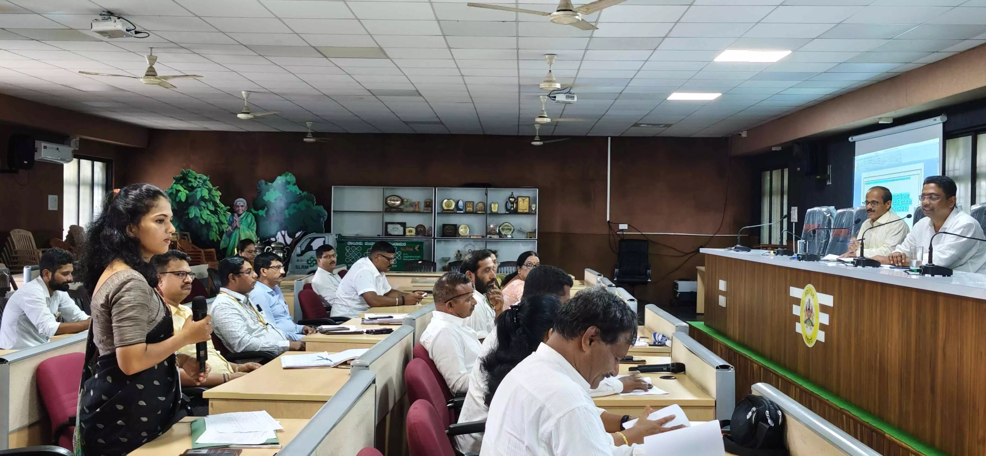 ಅಕ್ಟೋಬರ್ನಿಂದ ಗೃಹಲಕ್ಷ್ಮೀ ಯೋಜನೆಯ ಪರಿಷ್ಕರಣೆ: ಹರಿಪ್ರಸಾದ್ ಶೆಟ್ಟಿ ಅಕ್ಟೋಬರ್ನಿಂದ ಗೃಹಲಕ್ಷ್ಮೀ ಯೋಜನೆಯ ಪರಿಷ್ಕರಣೆ: ಹರಿಪ್ರಸಾದ್ ಶೆಟ್ಟಿ