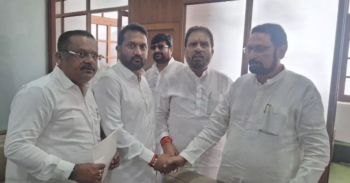 ಬೀದರ್ ಸಹಕಾರ ಸಕ್ಕರೆ ಕಾರ್ಖಾನೆ ಹರಾಜು ತಡೆಗೆ ಆಗ್ರಹ ಬೀದರ್ ಸಹಕಾರ ಸಕ್ಕರೆ ಕಾರ್ಖಾನೆ ಹರಾಜು ತಡೆಗೆ ಆಗ್ರಹ