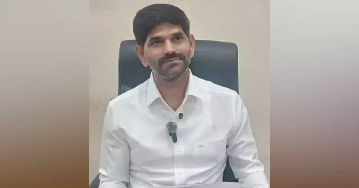 Ballari | ತುಂಗಭದ್ರಾ ಕೆಳಮಟ್ಟದ ಕಾಲುವೆಗೆ ಪೂರ್ಣ ಪ್ರಮಾಣದ ನೀರು ಹರಿಸಲು ಶಾಸಕ ಗಣೇಶ್ ಆಗ್ರಹ Ballari | ತುಂಗಭದ್ರಾ ಕೆಳಮಟ್ಟದ ಕಾಲುವೆಗೆ ಪೂರ್ಣ ಪ್ರಮಾಣದ ನೀರು ಹರಿಸಲು ಶಾಸಕ ಗಣೇಶ್ ಆಗ್ರಹ