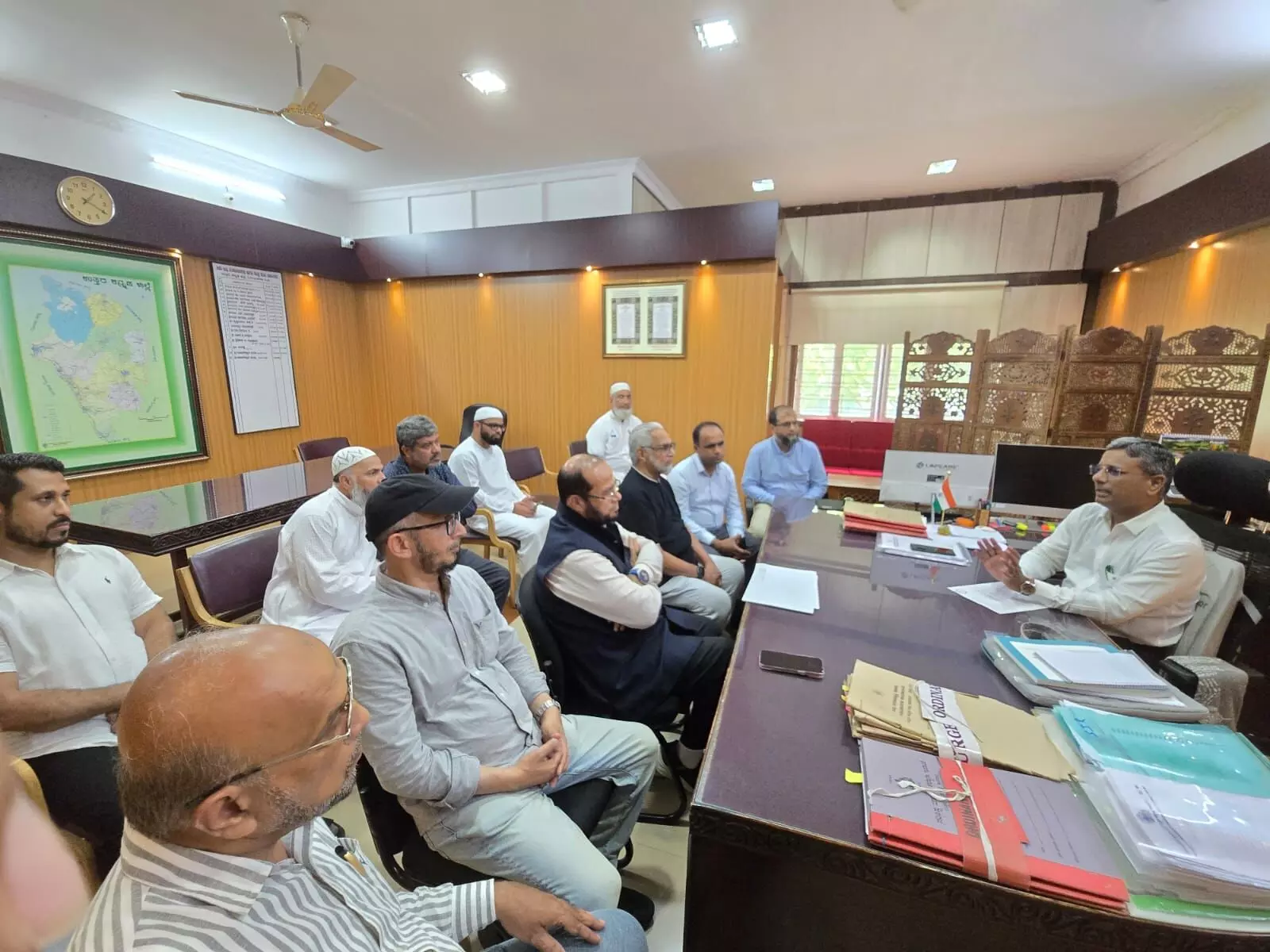 ಡಿಸಿ, ಎಡಿಸಿ, ಎಸ್ಪಿ ಅವರನ್ನು ಭಟ್ಕಳದ ರಾಬಿತಾ ಸೊಸೈಟಿಯ ನಿಯೋಗ ಭೇಟಿ ಡಿಸಿ, ಎಡಿಸಿ, ಎಸ್ಪಿ ಅವರನ್ನು ಭಟ್ಕಳದ ರಾಬಿತಾ ಸೊಸೈಟಿಯ ನಿಯೋಗ ಭೇಟಿ